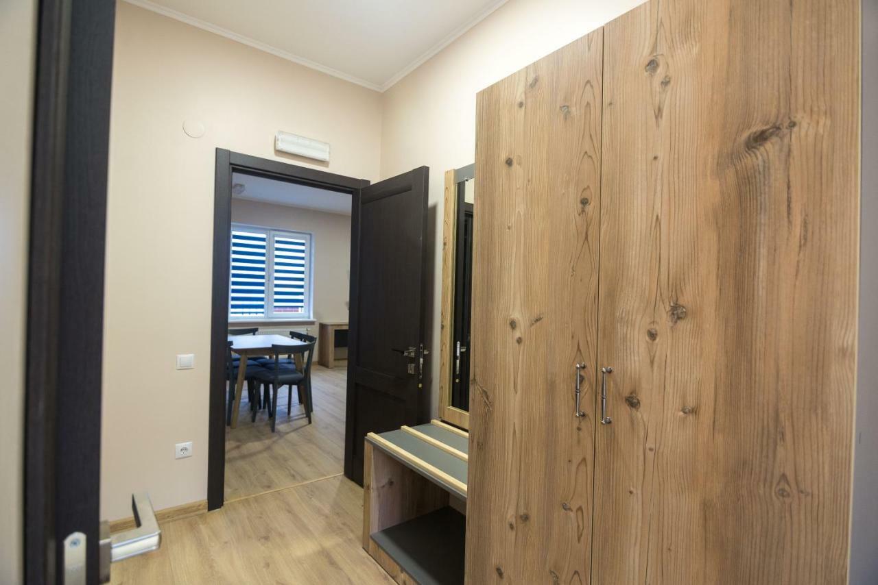 Pivdenniy Hotell Lviv Eksteriør bilde